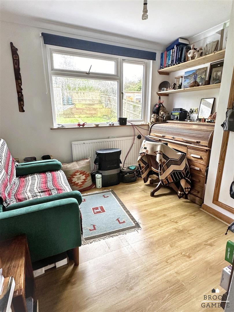 5 Bedroom House. Selmeston Road in Eastbourne,  19